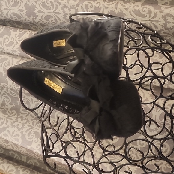 Dolce & Gabbana Black Lace w/bow heels size 39/9  Made in Italy - Picture 2 of 8